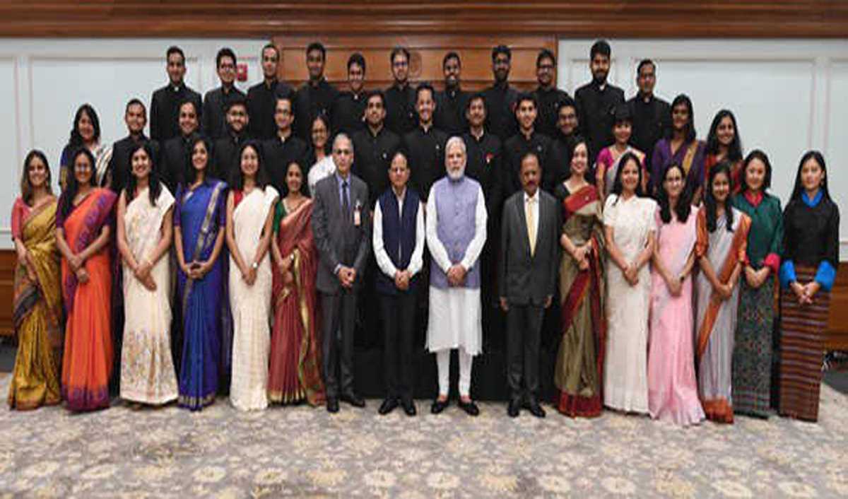 आईएफएस प्रशिक्षु अगले 25 वर्षों के लिए लंबी अवधि की योजना बनाएं : मोदी आईएफएस प्रशिक्षु अगले 25 वर्षों के लिए लंबी अवधि की योजना बनाएं : मोदी